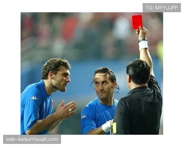 严重犯规的判定标准：哪些动作会被直接红牌罚下？