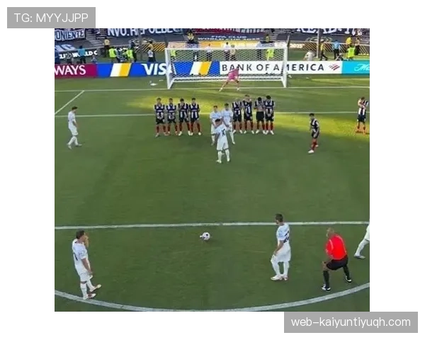 人墙设置规则详解及其对任意球判罚的影响