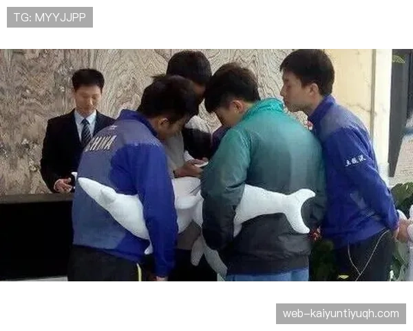 柳雅慧训练完直接拎爱马仕去吃米其林，这日子谁顶得住啊